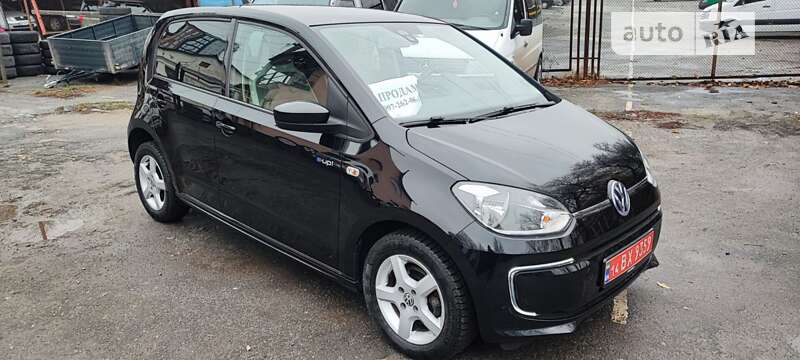 Хэтчбек Volkswagen Up 2014 в 