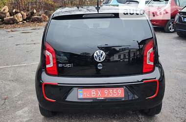 Хэтчбек Volkswagen Up 2014 в 