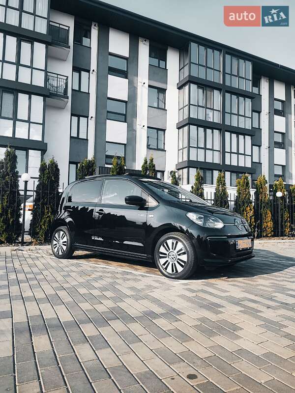 Хэтчбек Volkswagen Up 2014 в Луцке
