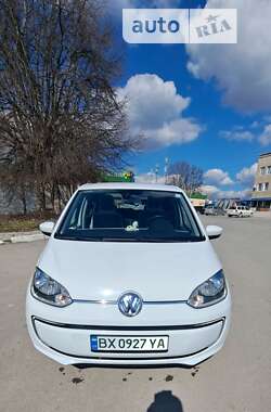 Хетчбек Volkswagen Up 2015 в Кам'янець-Подільському