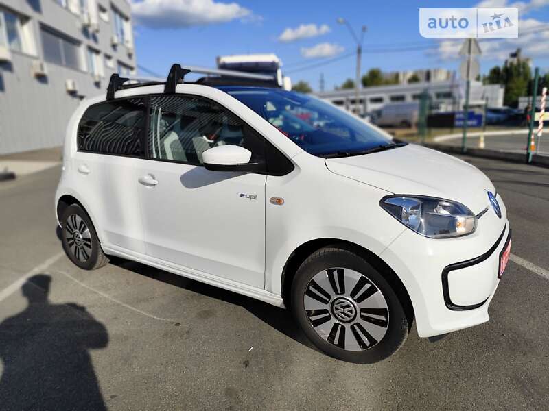 Volkswagen Up 2014
