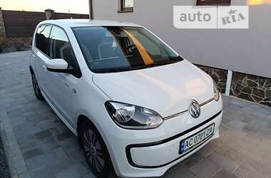 Хетчбек Volkswagen Up 2014 в Луцьку