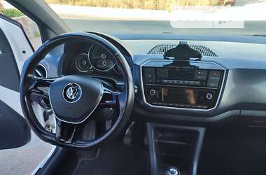 Хетчбек Volkswagen Up 2016 в 