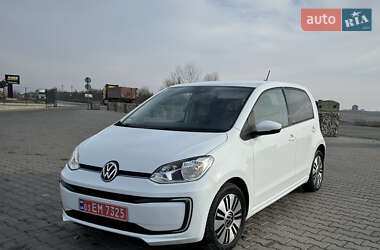 Хетчбек Volkswagen Up 2020 в Чернівцях