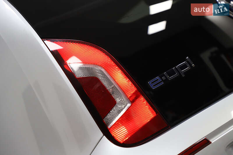 Хэтчбек Volkswagen Up 2014 в Дрогобыче