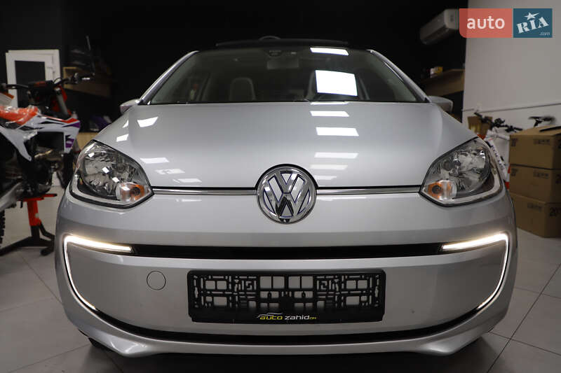 Хэтчбек Volkswagen Up 2014 в Дрогобыче