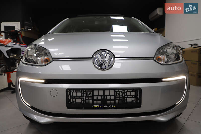Хэтчбек Volkswagen Up 2014 в Дрогобыче