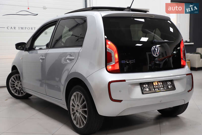 Хэтчбек Volkswagen Up 2014 в Дрогобыче