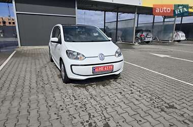 Хэтчбек Volkswagen Up 2015 в 