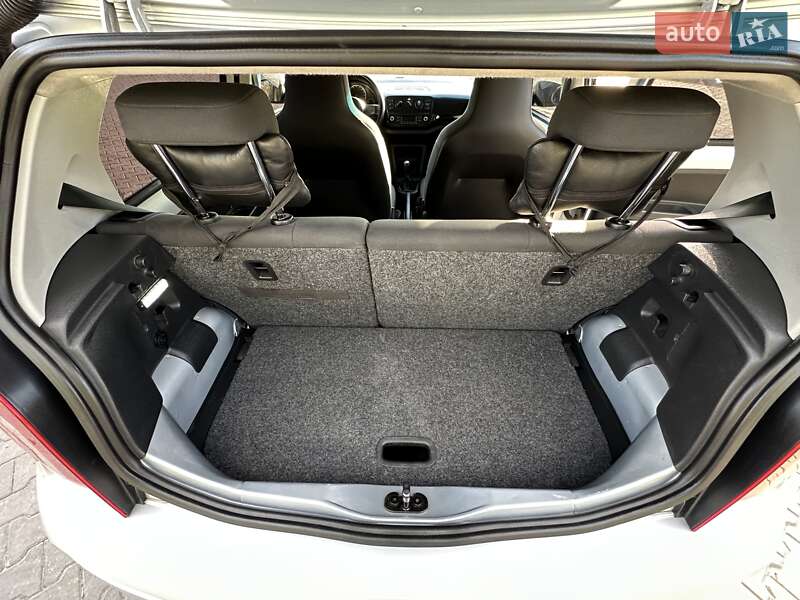Хэтчбек Volkswagen Up 2014 в Киеве