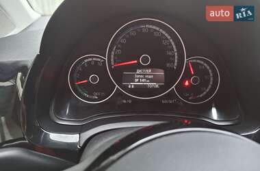 Хэтчбек Volkswagen Up 2014 в 