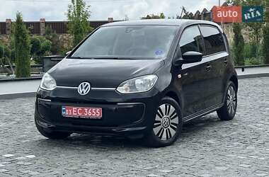 Хэтчбек Volkswagen Up 2016 в Ровно