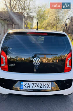 Хэтчбек Volkswagen Up 2012 в 