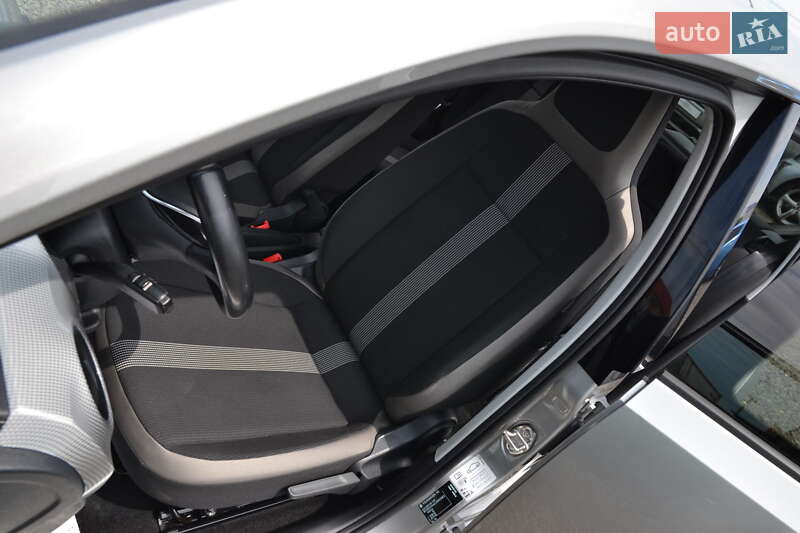 Хэтчбек Volkswagen Up 2017 в Луцке фото 28 Хэтчбек Volkswagen Up 2017 в Луцке