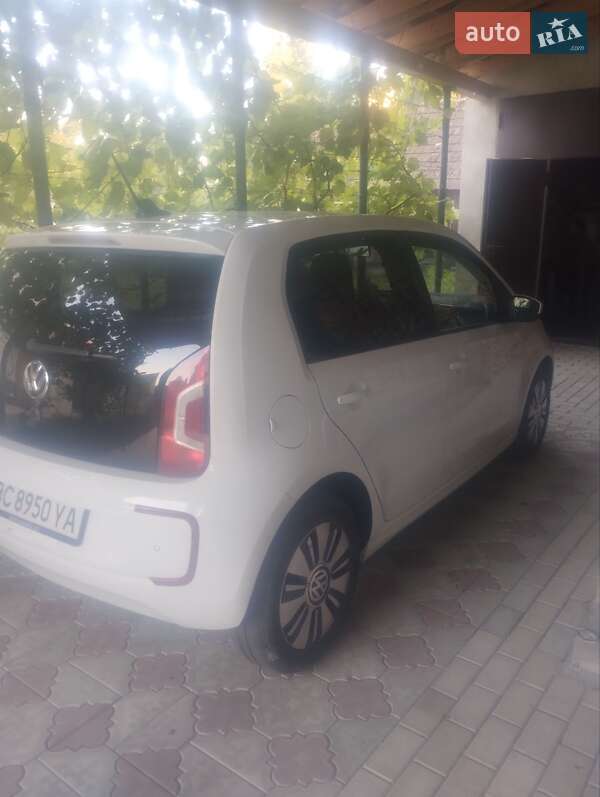 Volkswagen Up 2016
