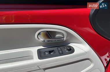 Хэтчбек Volkswagen Up 2012 в 
