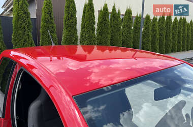 Хэтчбек Volkswagen Up 2011 в 