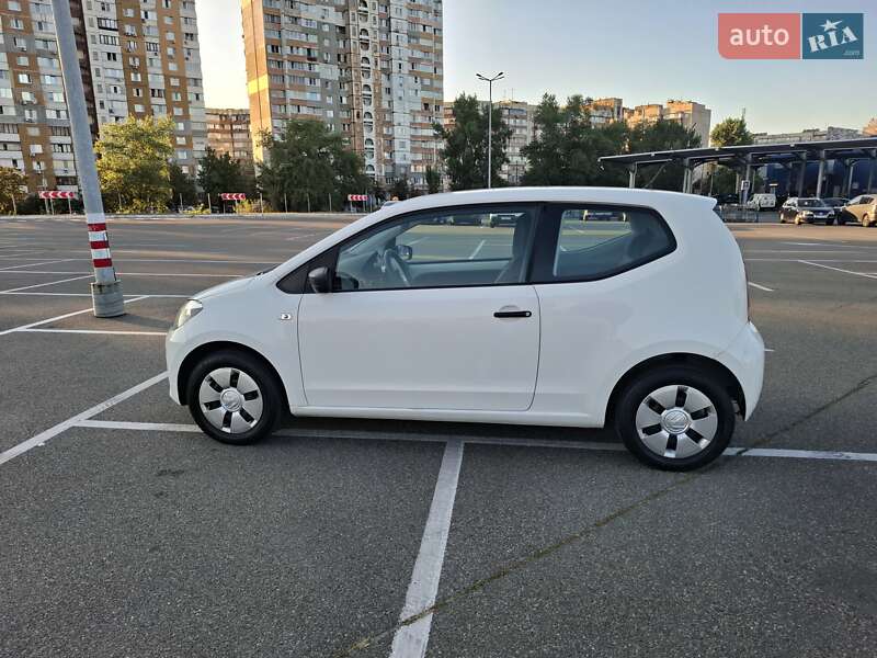 Volkswagen Up 2013