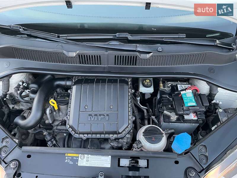 Хетчбек Volkswagen Up 2013 в Одесі