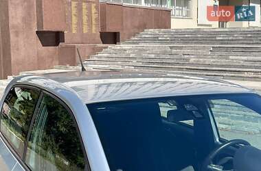 Хетчбек Volkswagen Up 2016 в  фото 4 Хетчбек Volkswagen Up 2016 в