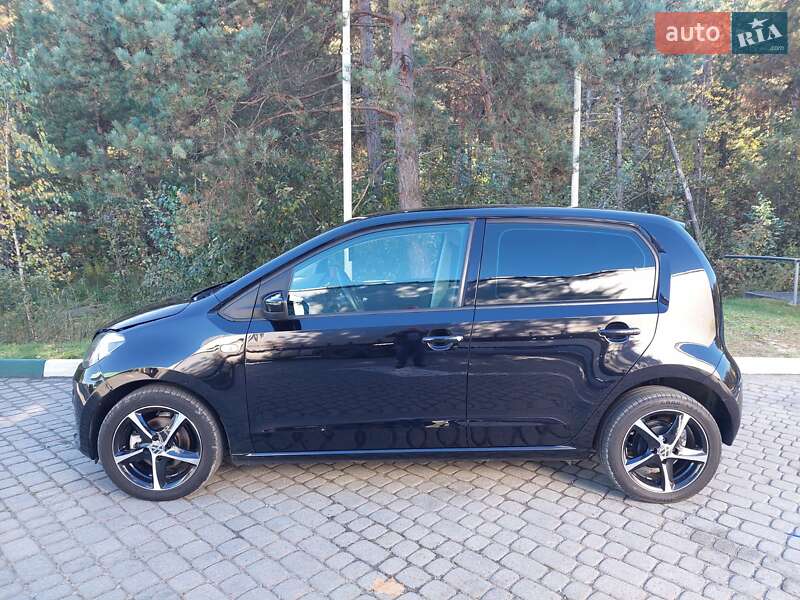 Хэтчбек Volkswagen Up 2014 в Бродах фото 10 Хэтчбек Volkswagen Up 2014 в Бродах