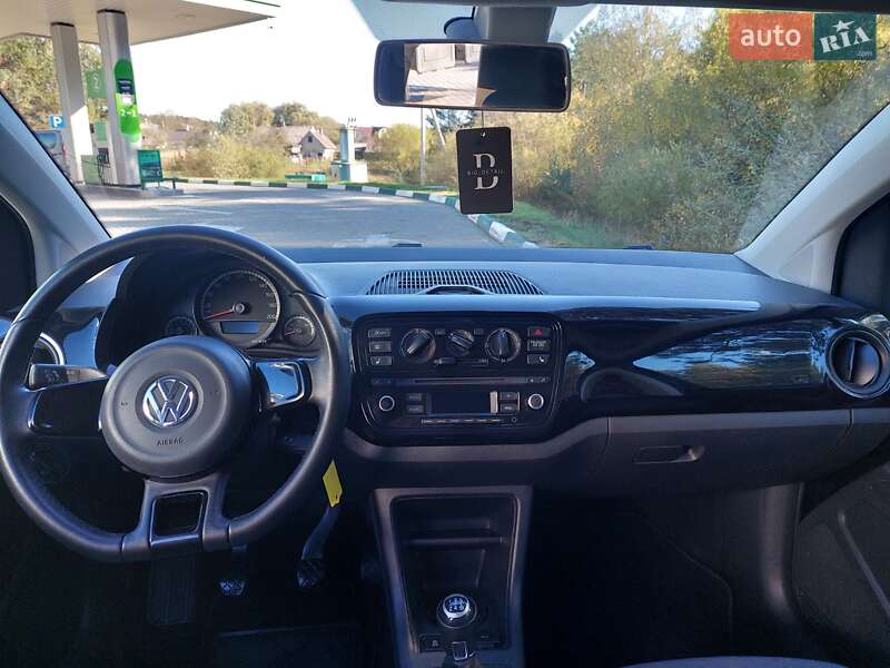 Хэтчбек Volkswagen Up 2014 в Бродах фото 18 Хэтчбек Volkswagen Up 2014 в Бродах