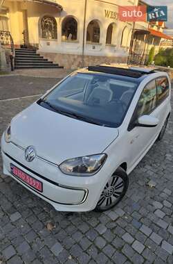 Хетчбек Volkswagen Up 2015 в Золочеві