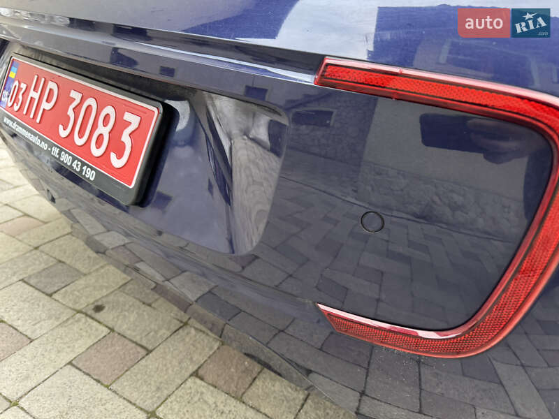 Хетчбек Volkswagen Up 2015 в Тернополі