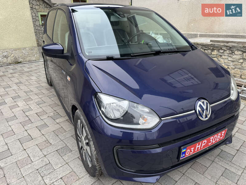 Хетчбек Volkswagen Up 2015 в Тернополі