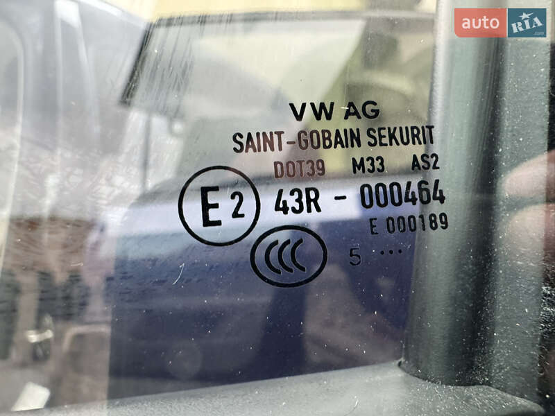 Хетчбек Volkswagen Up 2015 в Тернополі