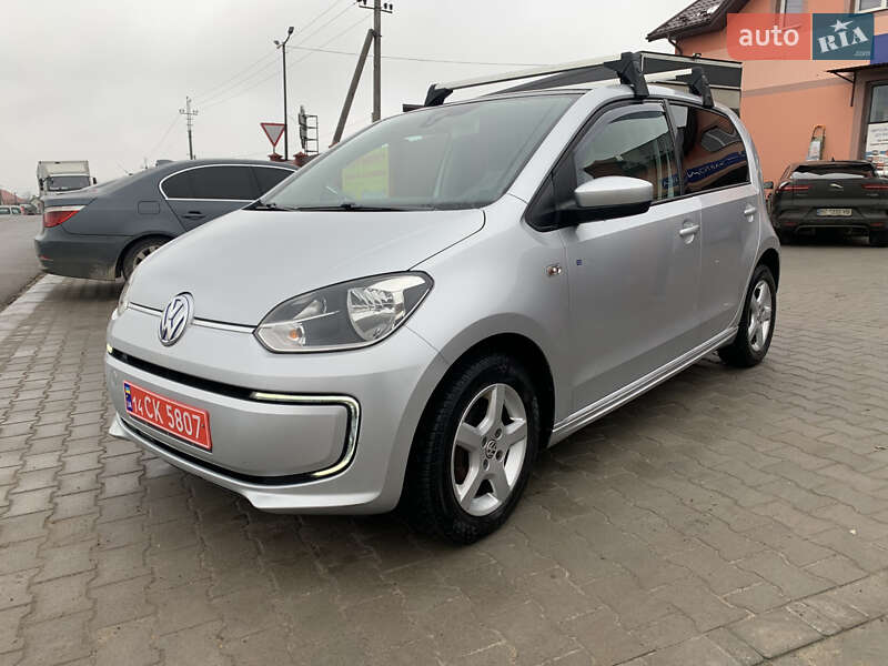 Хэтчбек Volkswagen Up 2014 в Львове