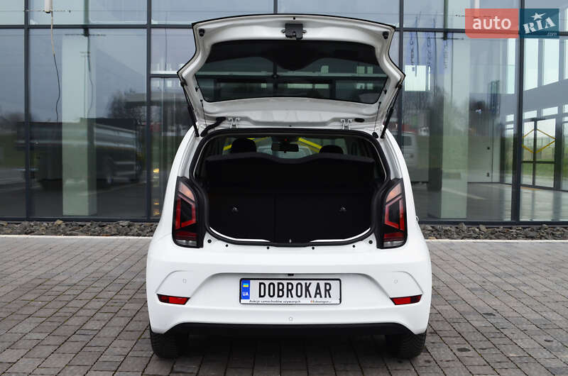 Хэтчбек Volkswagen Up 2020 в Львове