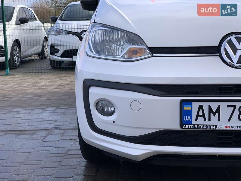 Хетчбек Volkswagen Up 2016 в Бердичеві