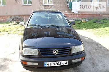 Седан Volkswagen Vento 1993 в Калуше