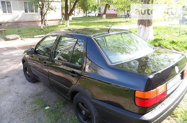 Седан Volkswagen Vento 1993 в Калуше