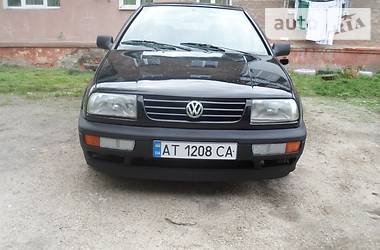 Седан Volkswagen Vento 1993 в Калуше