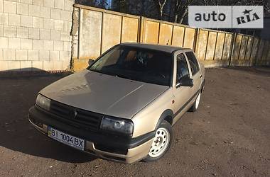 Седан Volkswagen Vento 1994 в Полтаве