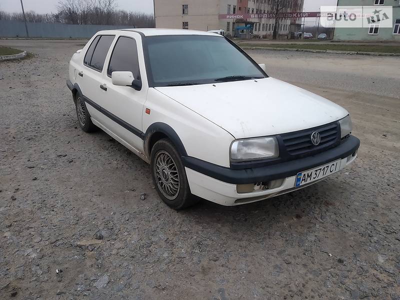 Седан Volkswagen Vento 1993 в Бердичеві