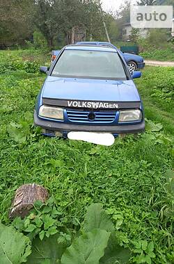 Седан Volkswagen Vento 1995 в Бережанах