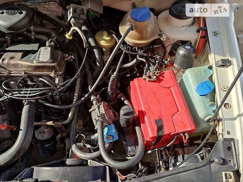 Седан Volkswagen Vento 1992 в Староконстантинове