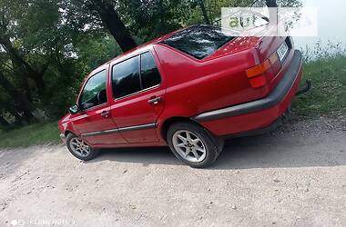 Седан Volkswagen Vento 1993 в Попельне