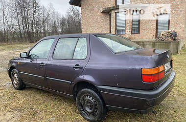 Седан Volkswagen Vento 1994 в Яворове