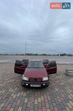 Седан Volkswagen Vento 1993 в Львове