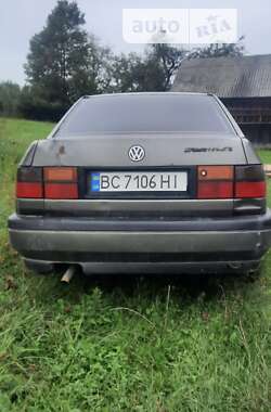 Седан Volkswagen Vento 1993 в Вижнице
