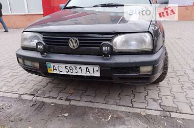 Седан Volkswagen Vento 1996 в Зарічному