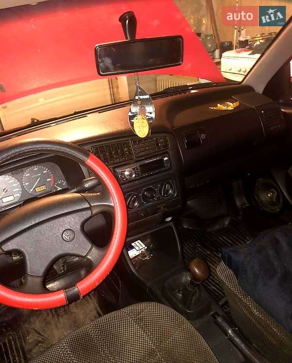 Седан Volkswagen Vento 1994 в Желтых Водах фото 11 Седан Volkswagen Vento 1994 в Желтых Водах