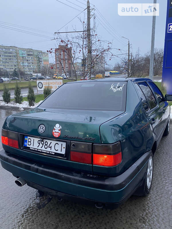 Седан Volkswagen Vento 1998 в Харькове