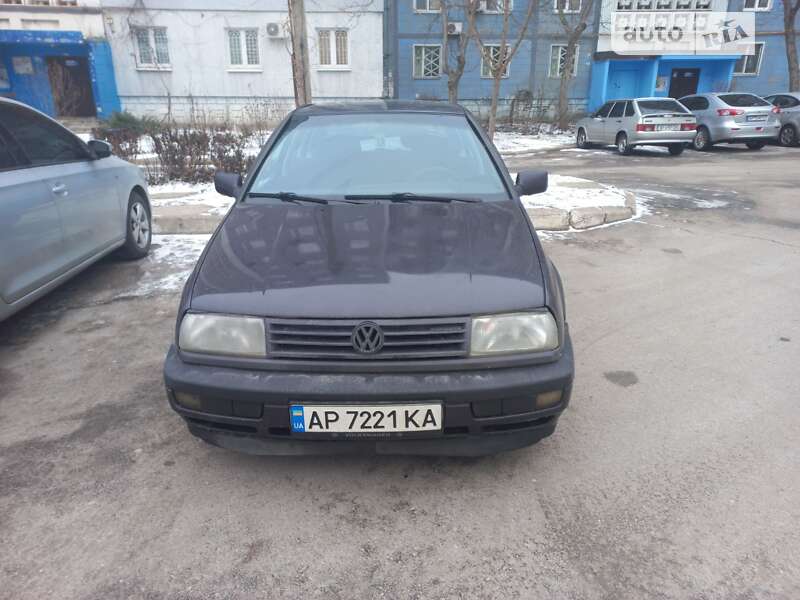 Седан Volkswagen Vento 1993 в Запорожье