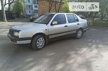 Седан Volkswagen Vento 1995 в Ивано-Франковске