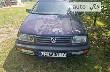 Седан Volkswagen Vento 1995 в Львове